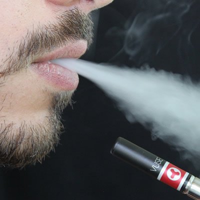 oral health and vaping image